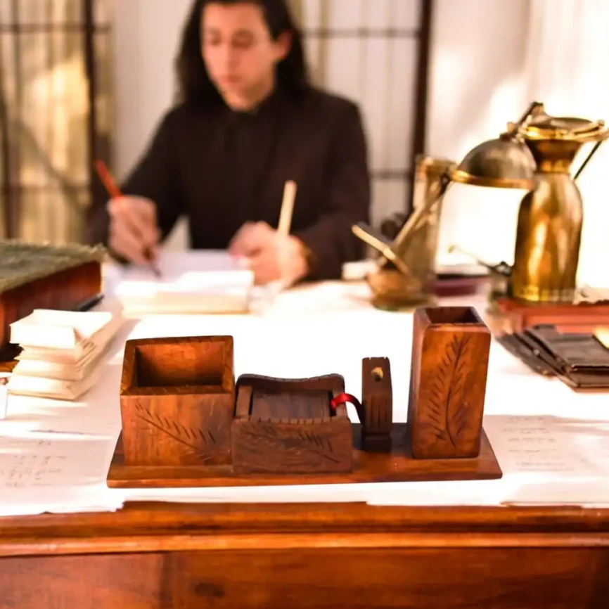 Wooden Desk Organizer – Sheesham Leafline