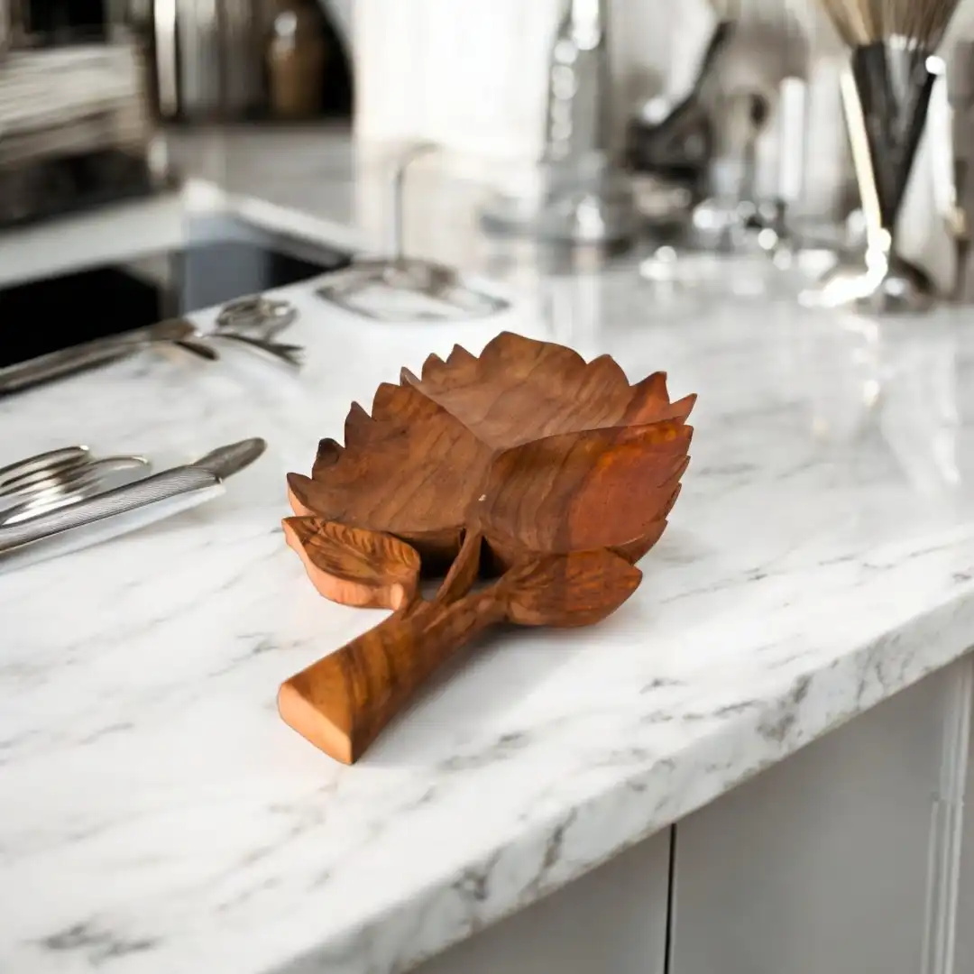 Apple-Shaped Wooden Dry Fruit Tray